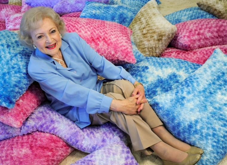 FILE PHOTO: Actress Betty White poses for a photograph in Los Angeles, California, U.S. May 26, 2010. REUTERS/Gus Ruelas/File Photo