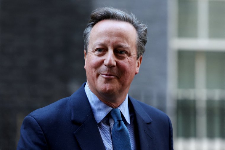 Britain's former Prime Minister and newly appointed Foreign Secretary David Cameron walks outside 10 Downing Street in London, Britain November 13, 2023. REUTERS/Suzanne Plunkett TPX IMAGES OF THE DAY