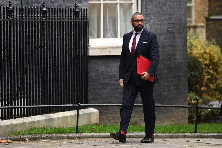 LONDON, ENGLAND - NOVEMBER 14: Britain's new Home Secretary, former Foreign Secretary James Cleverly arrives at Downing Street ahead of the Cabinet Meeting on November 14, 2023 in London, England. Rishi Sunak will meet his new ministers today after a dramatic cabinet re-shuffle yesterday which saw former Prime Minister David Cameron return to the cabinet for the first time in more than seven years after being made the new Foreign Secretary following Suella Braverman's sacking. (Photo by Leon Neal/Getty Images)