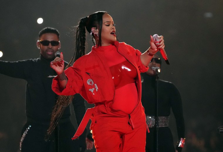 GLENDALE, ARIZONA - FEBRUARY 12: Rihanna performs during Apple Music Super Bowl LVII Halftime Show at State Farm Stadium on February 12, 2023 in Glendale, Arizona. (Photo by Kevin Mazur/Getty Images for Roc Nation)