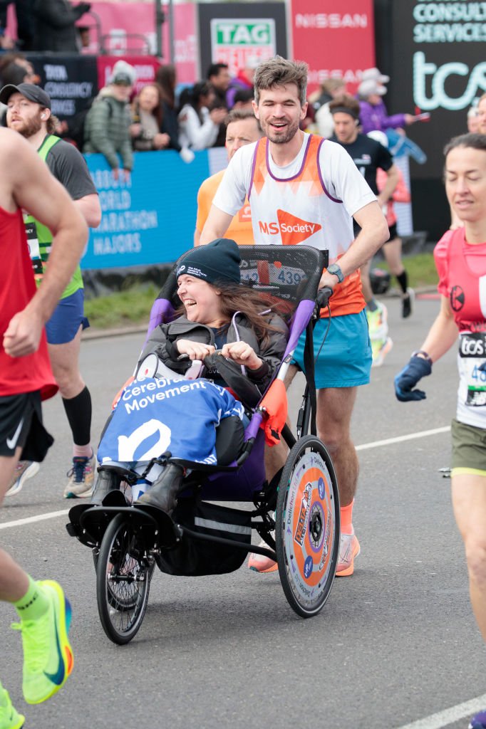 Ivo Graham running the London Marathon last month with comedian Rosie Jones (Photo: John Phillips/Getty)