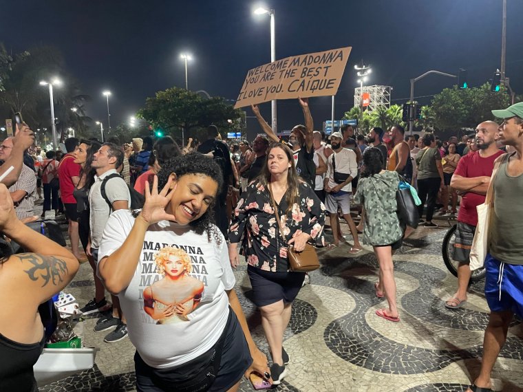 Fans outside the hotel (Photo: Gary Nunn)