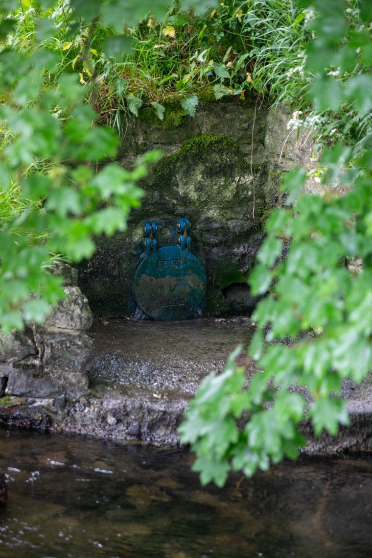 22/05/24 CARK , Cumbria - Sewage discharge intoRiver EEA River EEA and the overflowpipe