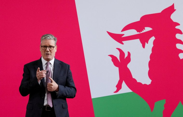 British opposition Labour Party leader Keir Starmer speaks at a Welsh Labour general election campaign event in Abergavenny, Wales, Britain May 30, 2024. REUTERS/Maja Smiejkowska TPX IMAGES OF THE DAY