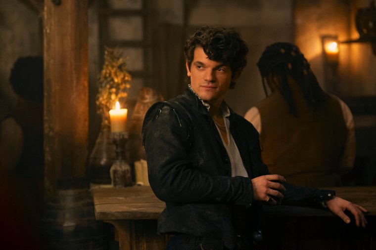 Edward Bluemel as Guildford Dudley