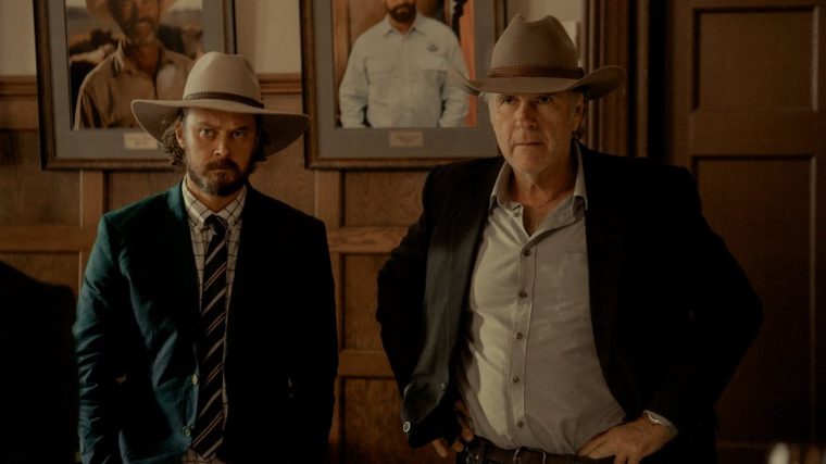 Desert king. (L to R) Michael Dorman as Graham Lawson, Robert Taylor as Colin Lawson in Desert king. Cr. Courtesy of Netflix ?? 2024