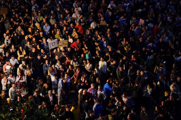 Civil groups and unions protest against the management of the emergency response to the deadly floods in eastern Spain, in Valencia, Spain, November 9, 2024. REUTERS/Ana Beltran