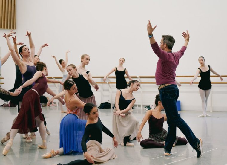 Aaron S. Watkin and dancers in Icicle realm