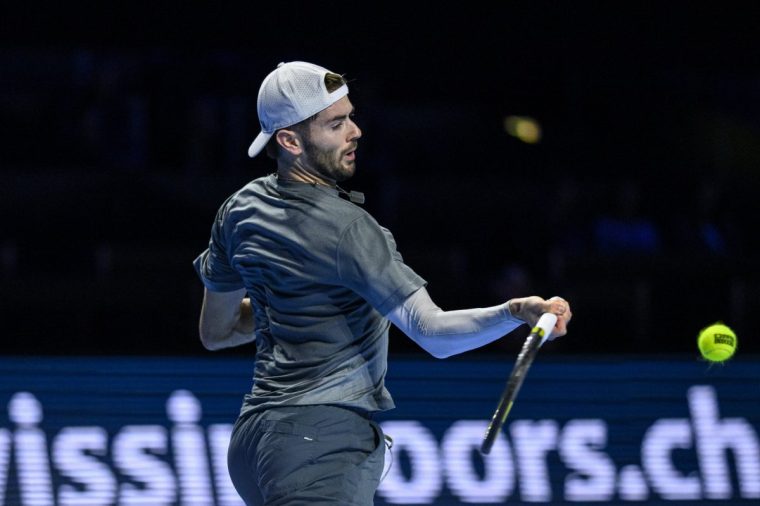 BASEL, SWITZERLAND - OCTOBER 20: Jacob Fearnley of Great Britain plays a forehand against Daniel Altmaier of Germany during the Swiss Indoors Basel - Previews at St. Jakobshalle on October 20, 2024 in Basel, Switzerland. (Photo by Marcio Machado/Eurasia Sport Images/Getty Images)