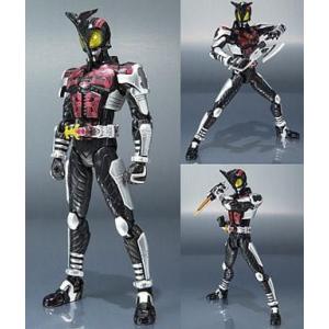 中古フィギュア S.H.Figuarts 仮面ライダーダークカブト 「仮面ライダーカブト」｜suruga-ya