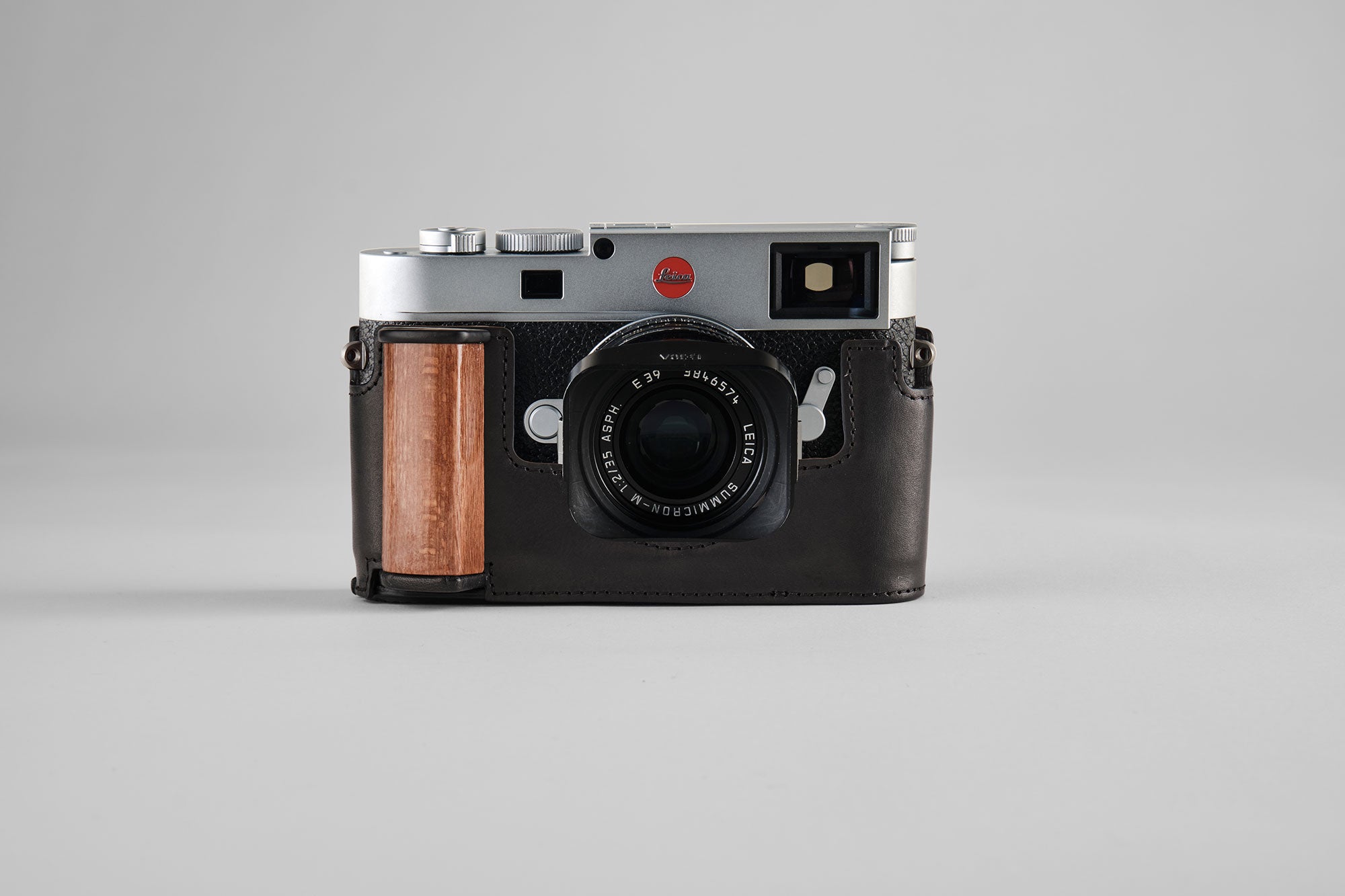 Leica M11 TagCase® Prestige Classic + Freiburg Black Line バンドル