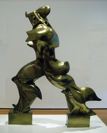 Umberto Boccioni, Unique Forms of Continuity in Space, 1913 (cast 1931 or 1934), bronze, 111.2 x 88.5 x 40 cm (The Museum of Modern Art, New York)