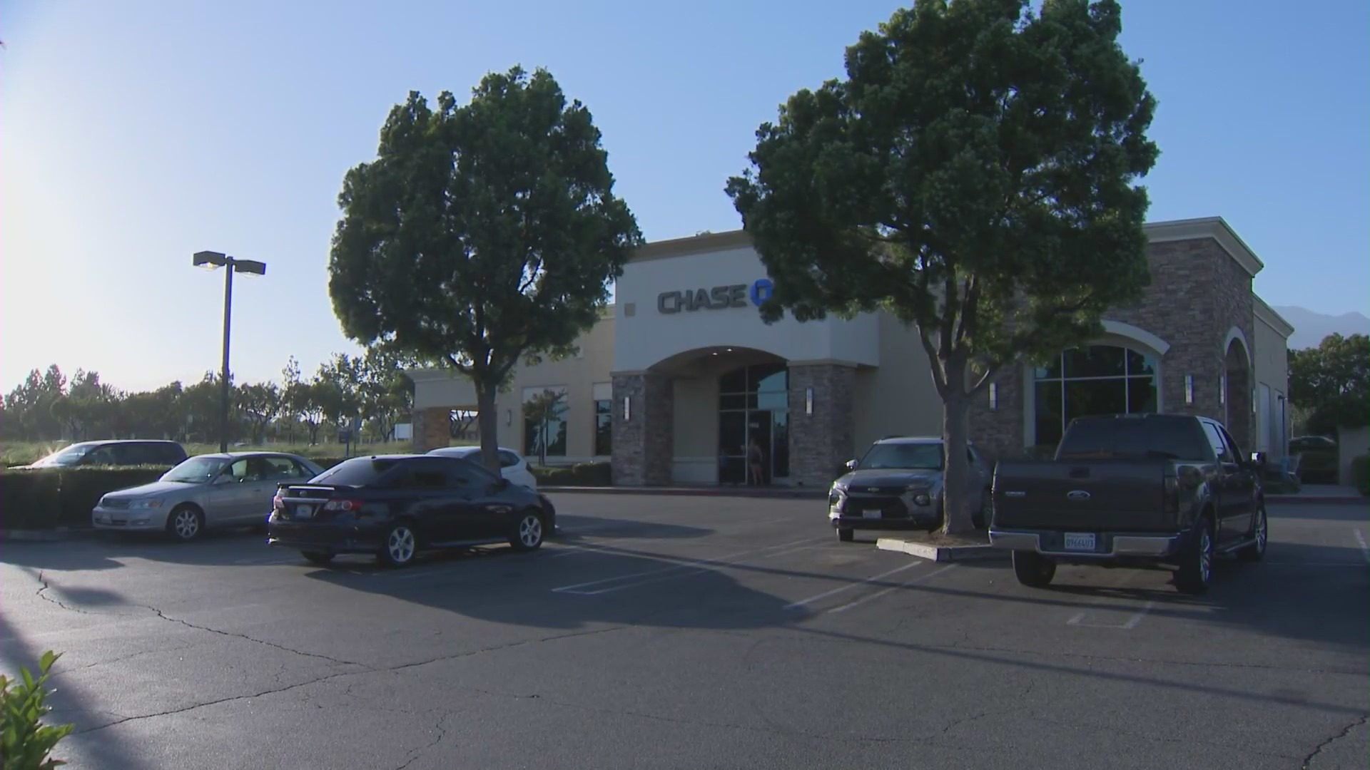 The Chase bank in Rancho Cucamonga where a victim withdrew around $2,000 in cash before being targeted in a follow-home robbery on June 25, 2024. (KTLA)