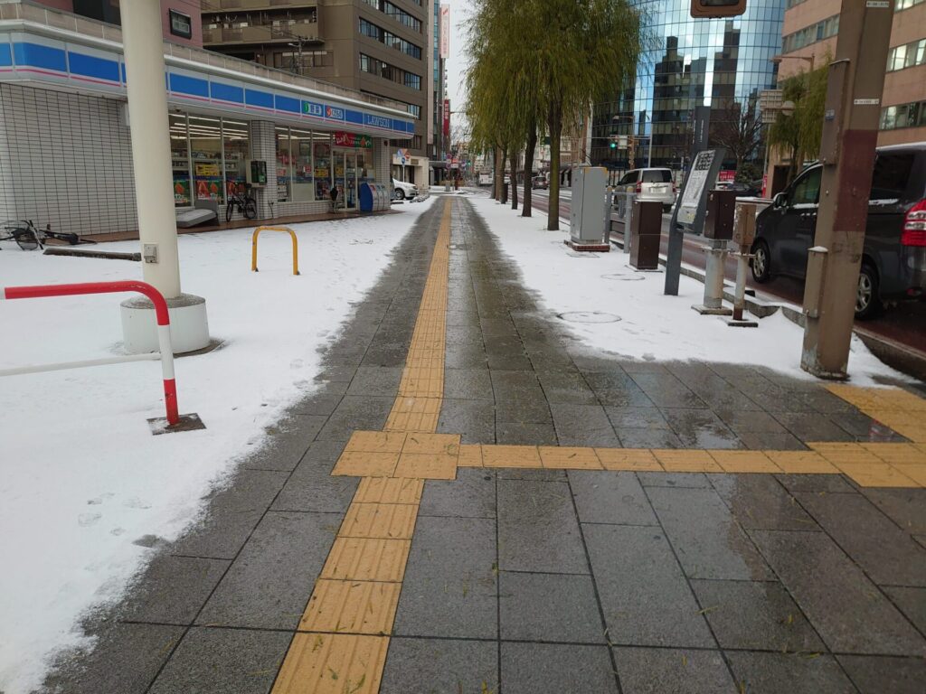 雪の新潟市