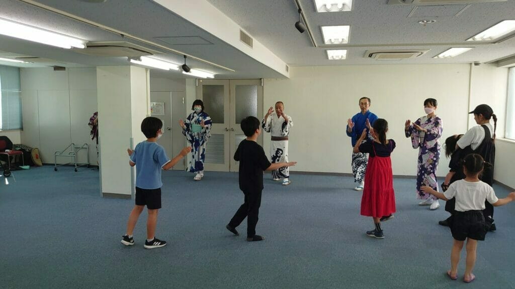 東京で佐渡おけさ体験会