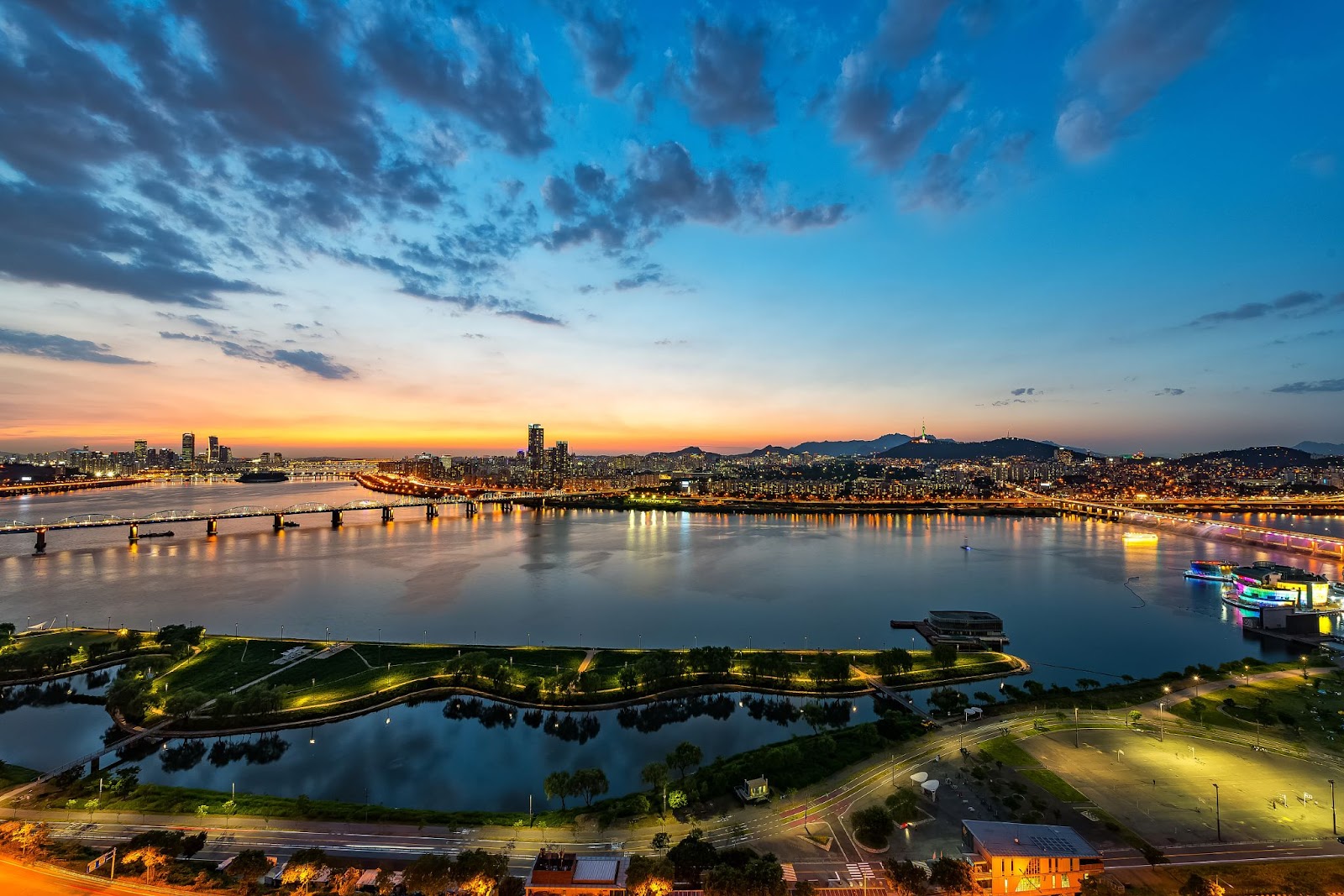 首爾賞楓景點推薦 #4 汝夷島公園