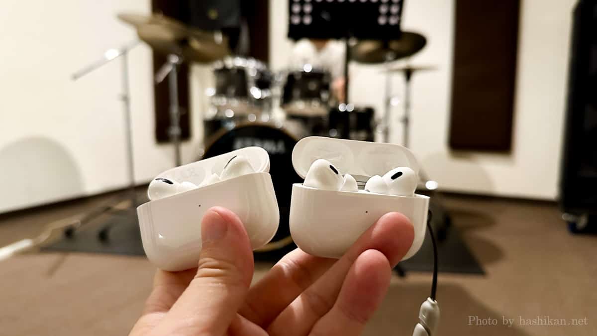 AirPods Pro 第2世代のノイズキャンセル性能をドラムの生演奏で検証している様子