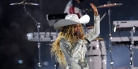 Image: Beyoncé performs in Houston at NFL game