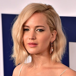 Jennifer Lawrence with a short wavy lob