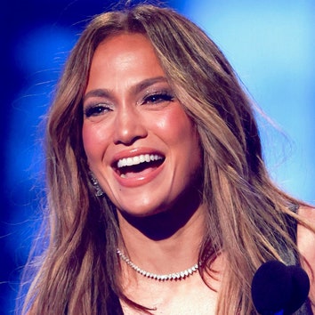 Jennifer Lopez's Ponytail Is Long Enough to See Itself Become the Villain
