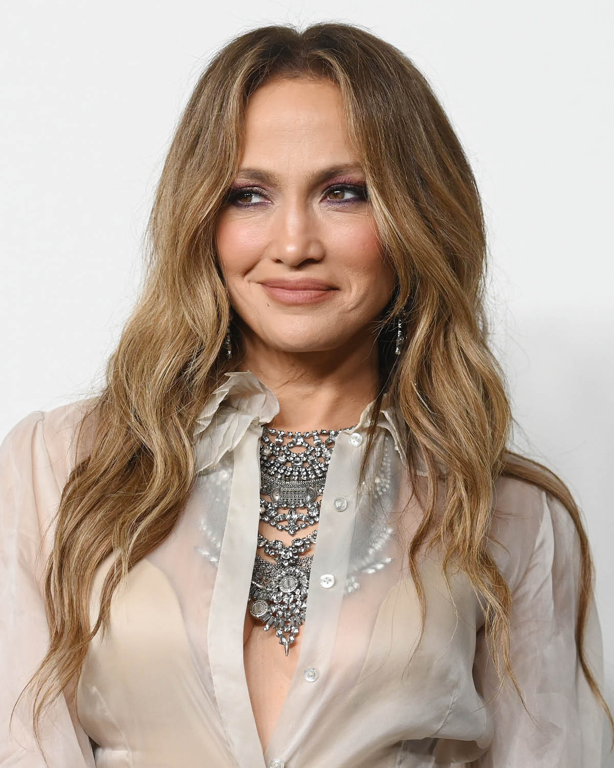 jennifer lopez with lowlights on blonde hair