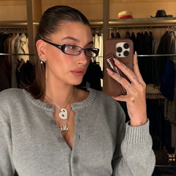 Hailey Bieber and Selena Gomez Both Ditched ‘Toffee Nails’ for ‘Vanilla Chai’ Manicures