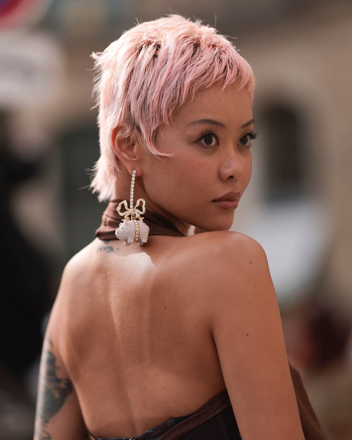 pink mixie haircut — 2025 hair trends