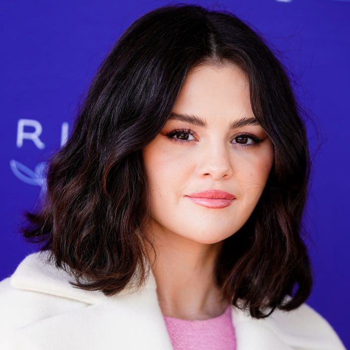 Selena Gomez Matched Her Lips to Her Nails for the Second Time This Week