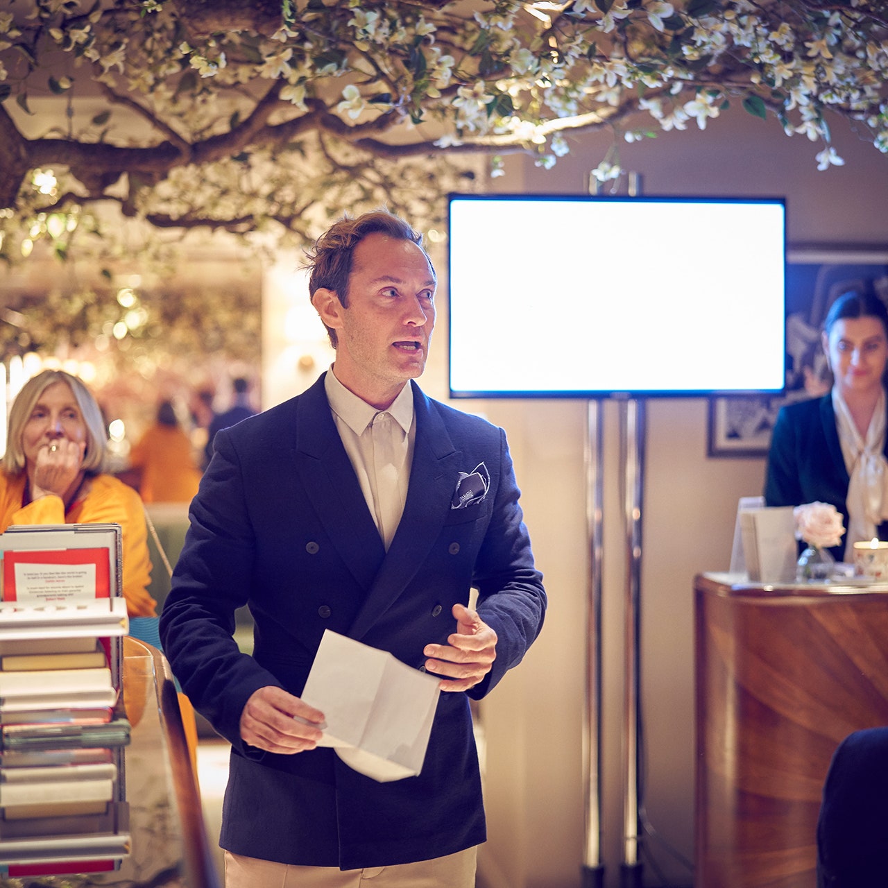 Stephen Fry and Jude Law host the Hay Festival Foundation fundraising auction dinner