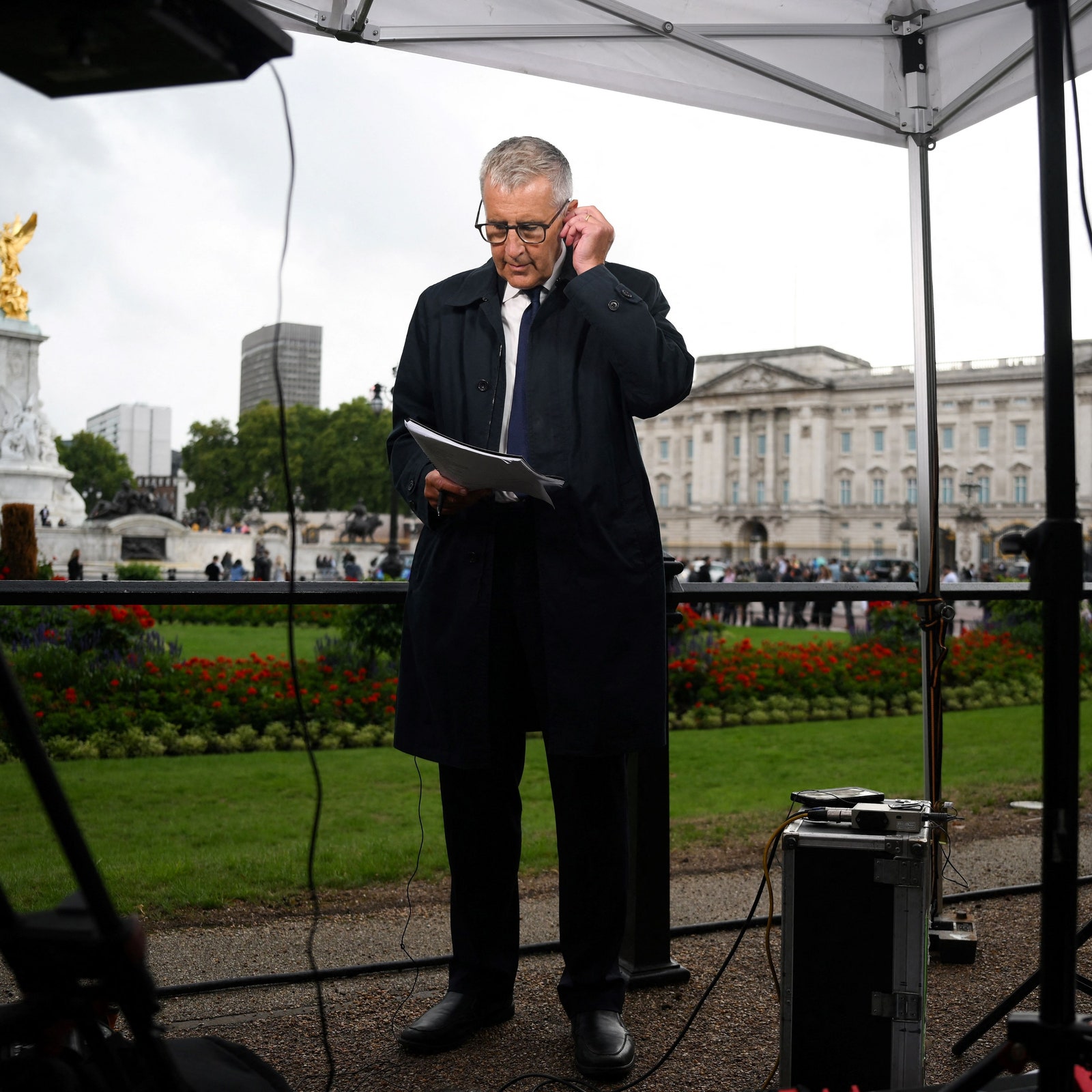 Secret codes, chaos and black ties: inside British newsrooms on the day the Queen died