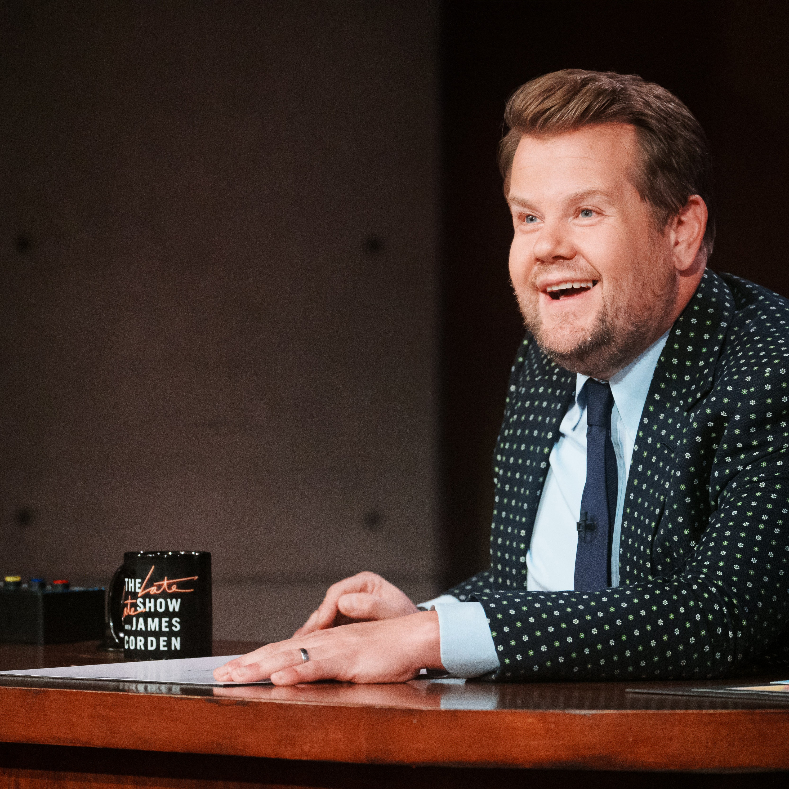 OK, James Corden actually did apologise for being rude to restaurant staff this time