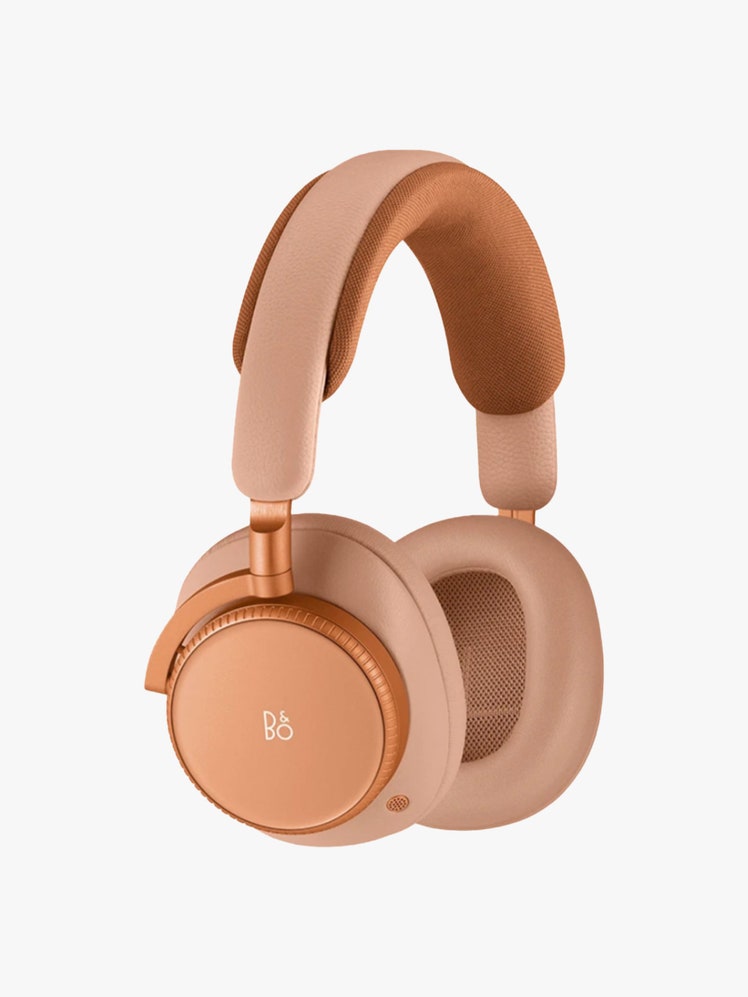 Best High-End Gifts as chosen for British GQ by Jessie Atkinson: Bang & Olufsen Beoplay H100 Headphones