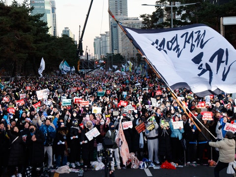 In South Korea, a Blueprint for Resisting Autocracy?