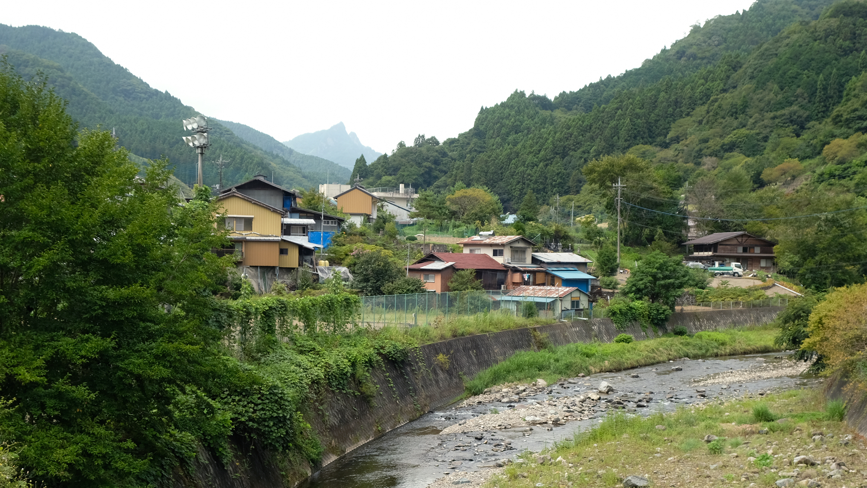 Japan's village with the oldest population is wooing young residents to survive