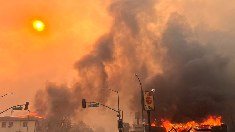 The California Wildfires Are Making the Air Toxic&-Here’s How to Protect Your Health