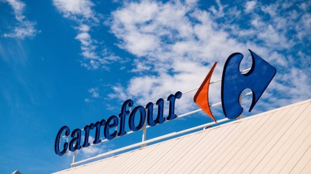 letreiro do carrefour