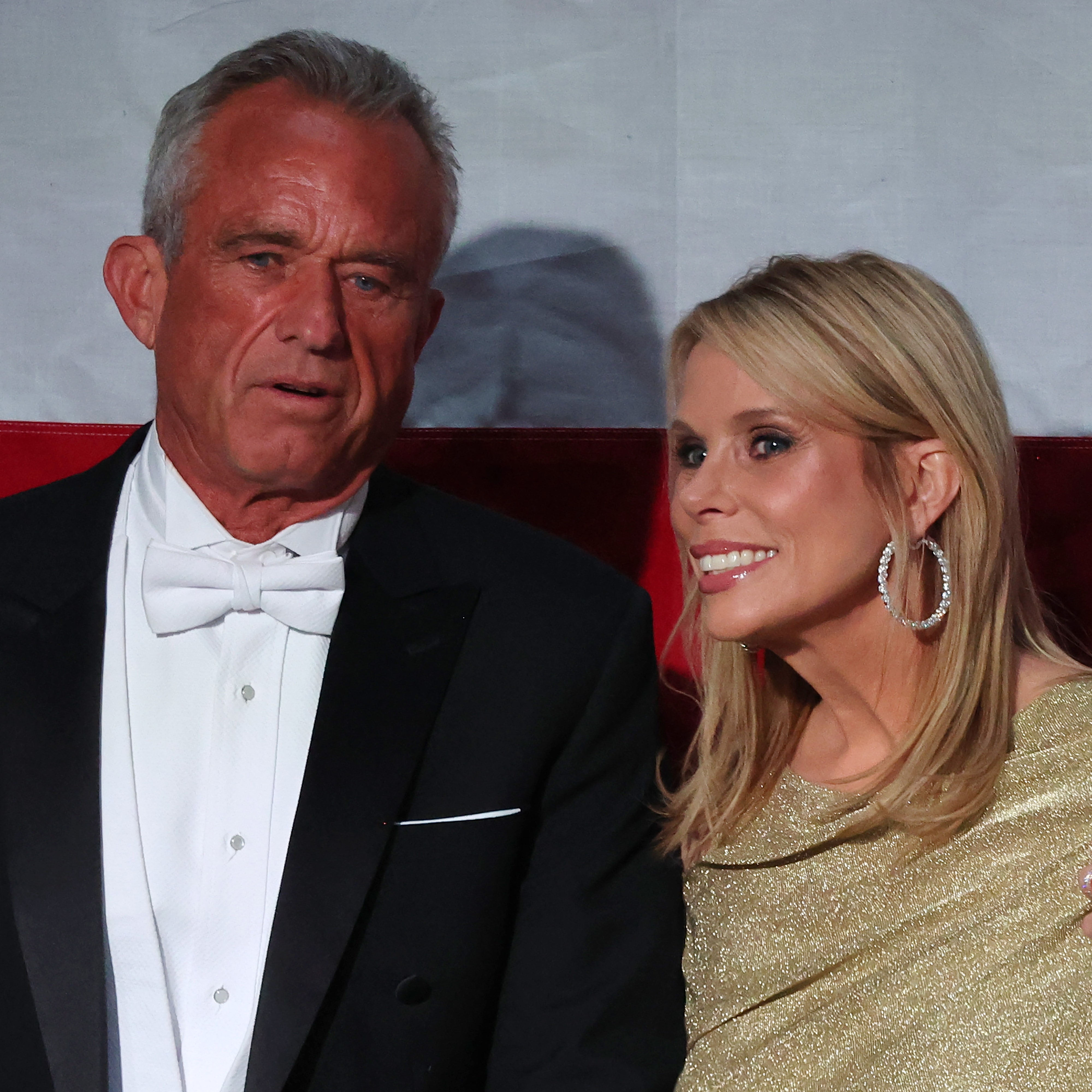 Cheryl Hines Uses Nude RFK Jr. to Advertise Her MAHA Candles