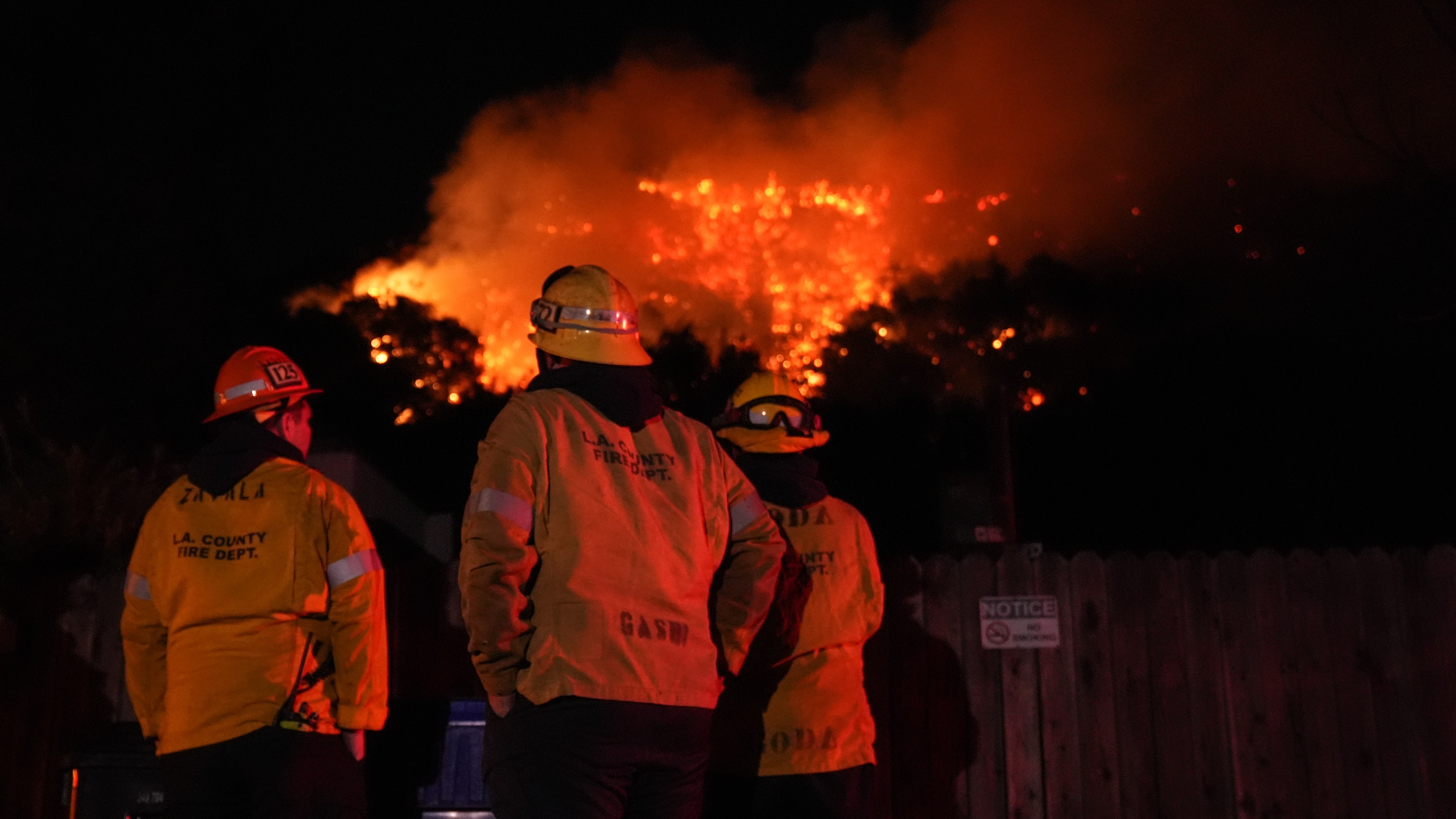 Los Angeles Will Remain at High Risk of Fire Into Next Week