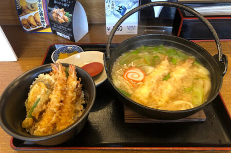 氷見手延べ煮込みうどん田舎　天ぷら煮込みうどんと天丼のセット