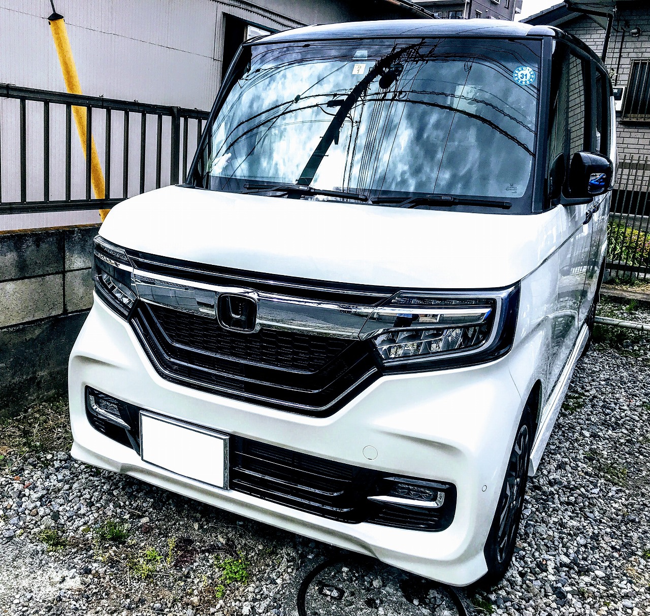 新型N-BOXには車から離れるとドアが自動的に施錠する「降車時オートドアロック機能」が！！初期設定はOFFなのでONにしました♪