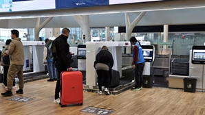 [르포] "인천공항 왜 이렇게 커졌지?"… 체크인 카운터 H→N, '셀프 백드랍'까지