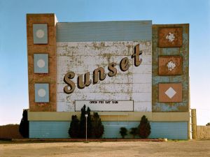 Stephen Shore's Sunset Drive In, West 9th Avenue, Amarillo, Texas, 1974. (Photo: Courtesy of Recontres d'Arles)