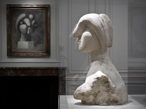 Another version of "Sculpture of a Head: Marie-Thérèse," on view at Acquavella Galleries. (Photo: Acquavella Galleries)