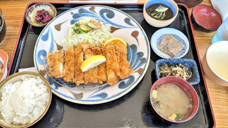 チキンカツ定食