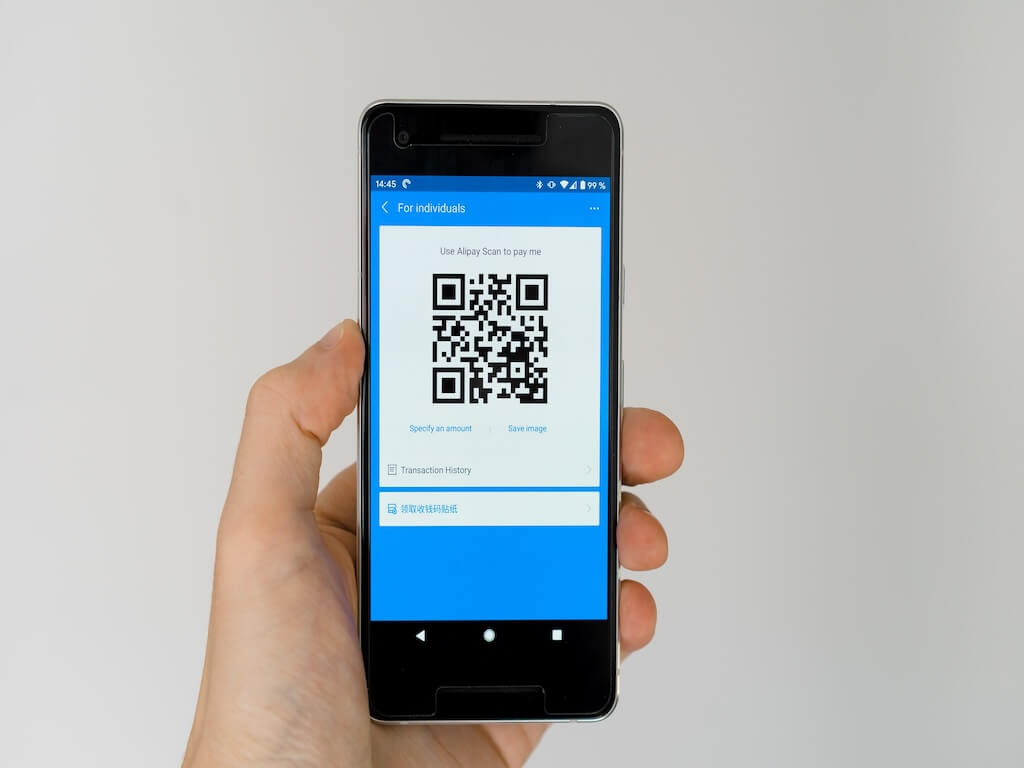 qr code on smartphone