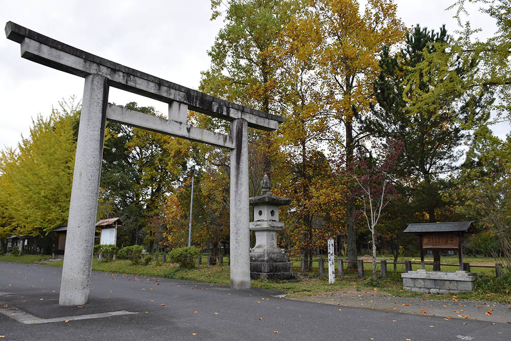 太平記を歩く。　その１２　「院庄館跡（作楽神社）」　岡山県津山市_e0158128_22345094.jpg