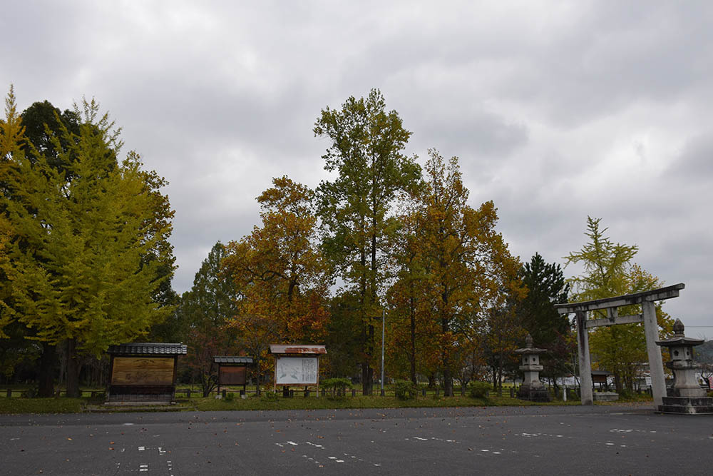 太平記を歩く。　その１２　「院庄館跡（作楽神社）」　岡山県津山市_e0158128_22363197.jpg