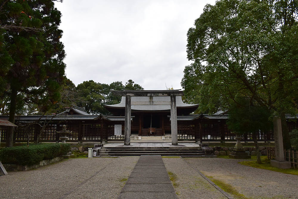 太平記を歩く。　その１２　「院庄館跡（作楽神社）」　岡山県津山市_e0158128_22582738.jpg