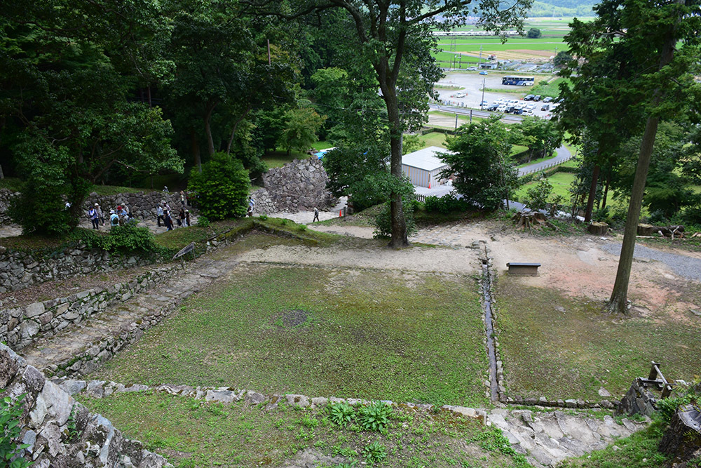 天下布武の象徴、安土城攻城記。　その３　＜伝羽柴秀吉邸跡＞_e0158128_15520729.jpg