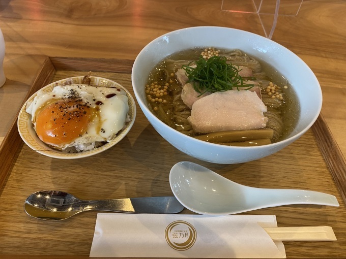 自家製麺と定食　弦乃月　夏の定番　冷やし登場！　日替わり限定もあり　滋賀県_d0258976_13065245.jpg